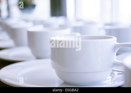 Tasses à café se préparent à frein café Banque D'Images