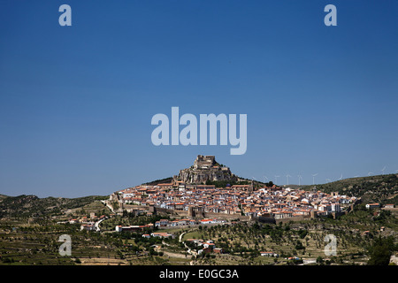 Vue urbaine avec château, Morella, Castellon, Costa del Azahar, Castello, Espagne Banque D'Images