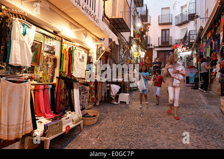 Boutiques dans l'ancienne ville, Peniscola, Costa del Azahar, Valencia, Espagne Banque D'Images