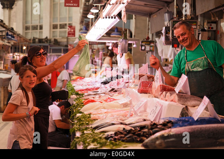 Marché couvert Mercado Central, province de Valence, Valence, Espagne Banque D'Images