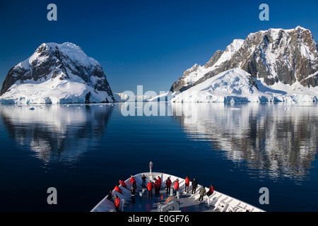 En Bateau de Canal Lemaire, Terre de Graham, péninsule antarctique, Antarktica Banque D'Images