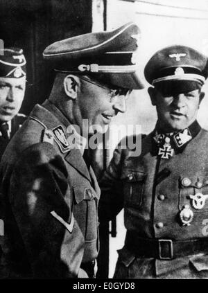 01 janvier 1940 - Allemagne - dossier Photo : Vers les années 1940, l'emplacement exact inconnu. Un portrait de profil de leader Nazi Heinrich Himmler. Banque D'Images