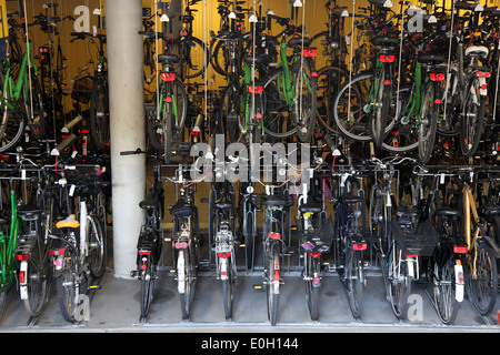 Location garage à Munster. Rhénanie du Nord-Westphalie, Allemagne Banque D'Images