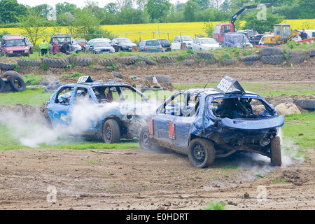 Sport : Banger Racing à Stansted Angleterre Essex Raceway Banque D'Images