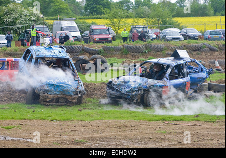 Sport : Banger Racing à Stansted Angleterre Essex Raceway Banque D'Images