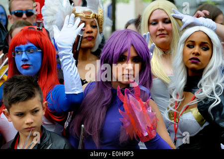 X-Men : days of Future Past tentative de record du monde Guinness de Cosplay à Leicester Square, Londres, 2014 Banque D'Images