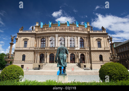 PRAGUE-Mai 12,2014 : Festival international de musique le Printemps de Prague, Prague Rudolfinum, musique auditorium et gallery Banque D'Images