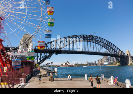 Sydney Australie,Milsons point,Luna Park,divertissement,Ferris Wheel,Harbour Bridge,port,Opera House,AU140310071 Banque D'Images
