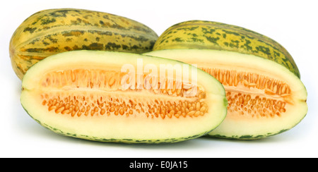 Mushkmelon sur fond blanc Banque D'Images