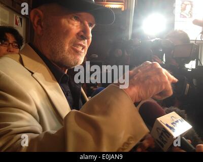 New York, USA. 14 mai, 2014. Archéologue de l'US Marine Barry Clifford défend sa prétendue découverte de la 'Santa Maria' phare de Christophe Colomb à New York, USA, 14 mai 2014. Photo. CHRISTINA HORSTEN/dpa/Alamy Live News Banque D'Images