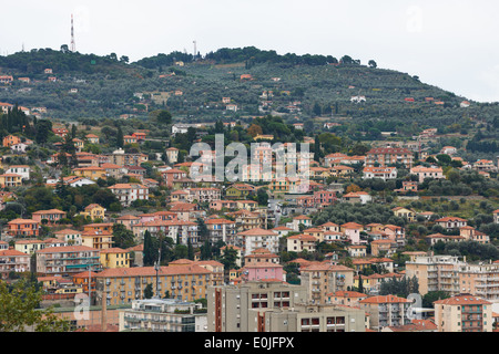 En hiver vue générale de la ville d'Imperia en Italie Méditerranée Banque D'Images