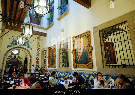 Le restaurant Le Café de Tacuba à Mexico, Mexique et fondé en 1912 dans un ancien couvent. Banque D'Images