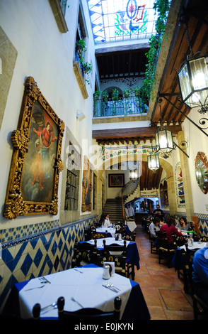 Le restaurant Le Café de Tacuba à Mexico, Mexique et fondé en 1912 dans un ancien couvent. Banque D'Images