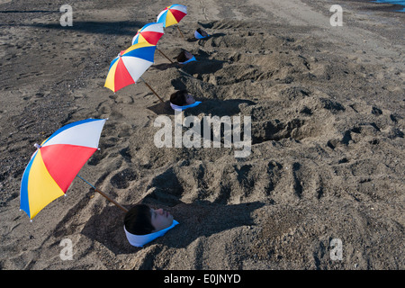 Recevoir les touristes sable vapeur baignoire, Ibusuki, préfecture de Kagoshima, Japon Banque D'Images