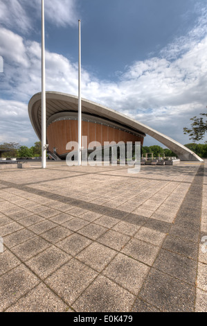 La Haus der Kulturen der Welt (Maison des Cultures du Monde) dans l'ouest de Berlin. Banque D'Images