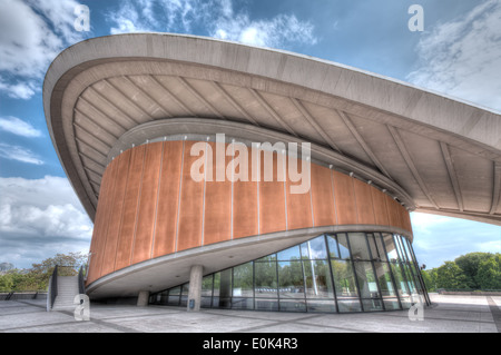 La Haus der Kulturen der Welt (Maison des Cultures du Monde) dans l'ouest de Berlin. Banque D'Images