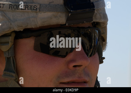 Le sergent de l'armée américaine. Josh Roberts de New Albany, Indiana, du 1er Peloton, la Police militaire (21e Airborne), Fort Bragg, N.C., extrait sec Banque D'Images