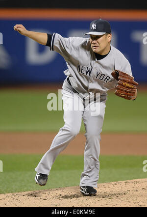 Flushing, New York, USA. 14 mai, 2014. Masahiro Tanaka (Yankees) MLB : Masahiro Tanaka de l'emplacements des Yankees de New York en ligue majeure de baseball pendant les match contre les Mets de New York au Citi Field à Flushing, New York, United States . Credit : AFLO/Alamy Live News Banque D'Images