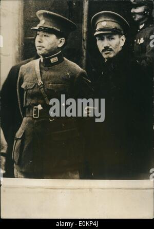 Mar. 03, 1934 - l'est la première fois que les hommes qui sont à l'origine de la destinée de la Chine ont été photographiés ensemble. Ils travaillent à développer leur système de défense du pays par l'amélioration de la connaissance des cadets de l'armée de l'air. Maria la Princesse Maria Gabriella de Savoie à t Banque D'Images