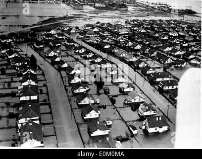 Catastrophes naturelles : inondations en 1953 la côte Est de l'Angleterre Banque D'Images