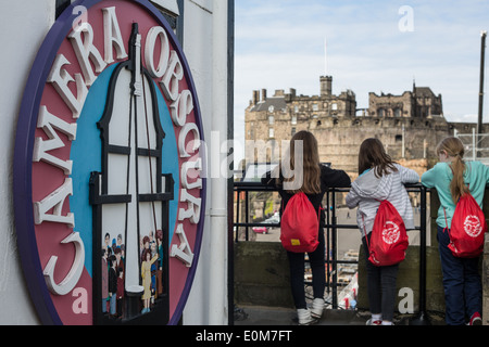 Vue sur Édimbourg et skyline vu du haut de Camera Obscura building sur la rue (Royal Mile), à Edimbourg, Ecosse Banque D'Images
