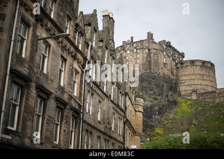 Vue sur Édimbourg et skyline vu du haut de Camera Obscura building sur la rue (Royal Mile), à Edimbourg, Ecosse Banque D'Images