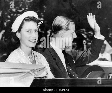 La reine Elizabeth II et le Prince Philip visiter Sydney Banque D'Images