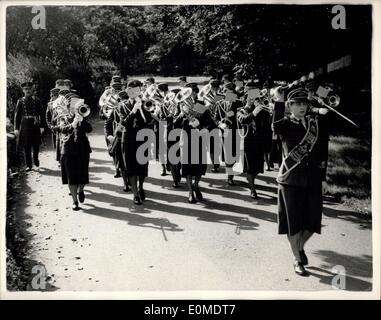 Septembre 16, 1954 - Women's Royal Air Force Marching Band Central à Uxbridge Banque D'Images