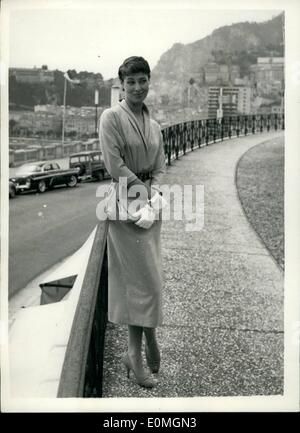 04 avril, 1955 - Se préparer à la grâce Kelly-Prince Rainier Mariage. Photo : Keystone montre l'écran star Rita Gam vu à Monaco. Rita est d'être le chef de l'infirmière sur l'honneur à la Grace Kelly. Le Prince Rainier mariage la semaine prochaine. Le NSI/Keystone Banque D'Images