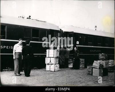 Septembre 09, 1955 - Haut de page définir ont tous été faits sur le train spécial qui prendra la délégation de Bonn à la visite d'Adenauer en M Banque D'Images