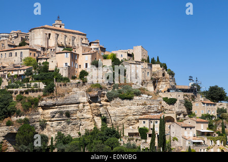 Village perché de Gordes en Luberon, Provence, France. Banque D'Images