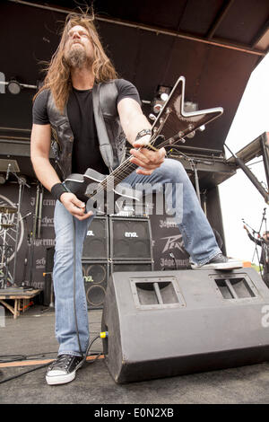 Columbus, Ohio, USA. 16 mai, 2014. Le guitariste MARK ZAVON de Kill Devil Hill en concert à Rock sur la gamme music festival à Columbus Crew Stadium à Columbus, Ohio Crédit : Daniel DeSlover/ZUMAPRESS.com/Alamy Live News Banque D'Images