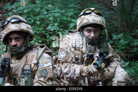 Soldats (acteurs) en uniforme de l'armée britannique à part entière Banque D'Images