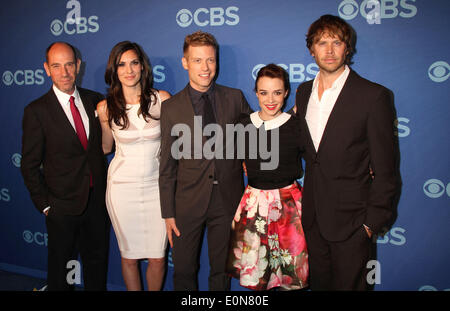 New York, New York, USA. 14 mai, 2014. Acteurs MIGUEL FERRER, DANIELA RUAH, BARRETT FOA, RENEE FELICE SMITH et ERIC CHRISTIAN OLSEN assister à la CBS 2014 Présentation Upfront tenue au Lincoln Centre. © ZUMAPRESS.com/Alamy Kaszerman Nancy/Live News Banque D'Images