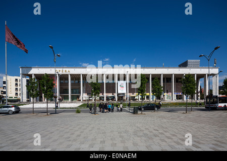 Le Palais de la culture, la place Skanderbeg, Tirana, Albanie Banque D'Images