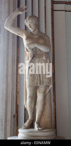 Statue d'Amazone blessée signé par Sosikles, Musées du Capitole, Rome, Italie Banque D'Images