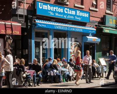 Umbertos Clam House, un restaurant italien, Little Italy, NEW YORK Banque D'Images