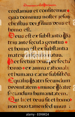 Une page du manuscrit du chant espagnol, détaillant les notations musicales et les compositions de chant de la musique liturgique espagnole. Banque D'Images