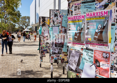Sydney Australie,Université de Sydney,éducation,campus,affiches étudiants,babillard,Marxisme,AU140310161 Banque D'Images