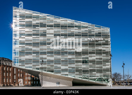 Le Cristal, ou Krystallen Nykredit, siège social, Kalvebod Brygge, Copenhague, Danemark Banque D'Images