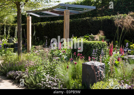 Londres, Royaume-Uni. 18 mai, 2014. RHS Chelsea Flower show 2014 espoir à l'Horizon Designer Matt Keightley Parrain David Brownlow Charitable Foundation Crédit : un jardin/Alamy Live News Banque D'Images