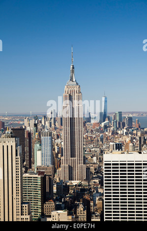 Empire State Building dans la lumière du matin, West 34th Street, New York City Banque D'Images