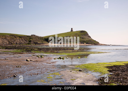 Kimmeridge Bay et Clavell Tower, Dorset, Angleterre, Royaume-Uni Banque D'Images