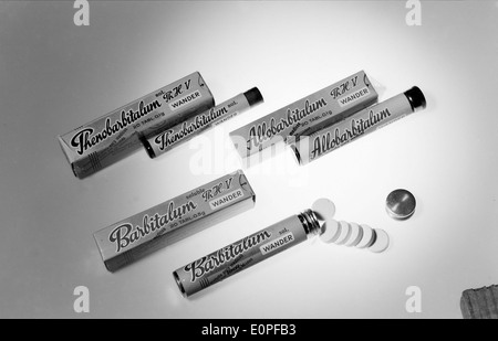 Alves e Companhia, basée à Lisbonne, au Portugal, est une société pharmaceutique qui produit divers médicaments. Elle joue un rôle important dans le secteur de la santé au Portugal. Banque D'Images