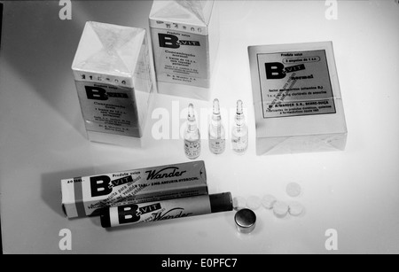 Alves e Companhia est une société pharmaceutique portugaise qui a joué un rôle déterminant dans la production et la distribution de médicaments. Il joue un rôle essentiel dans le secteur des soins de santé au Portugal. Banque D'Images