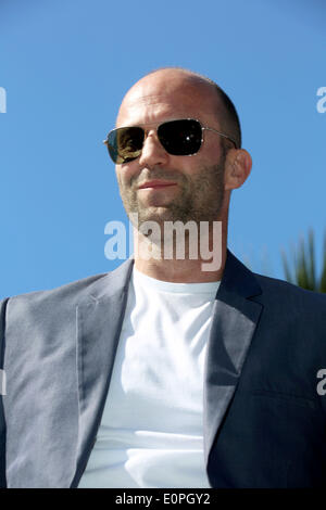L'acteur britannique Jason Statham assiste à la photocall des hybrides '3' au cours du 67e Festival International du Film de Cannes en face de l'hôtel Carlton à Cannes, France, le 18 mai 2014. Photo : Hubert Boesl - AUCUN FIL SERVICE - Banque D'Images