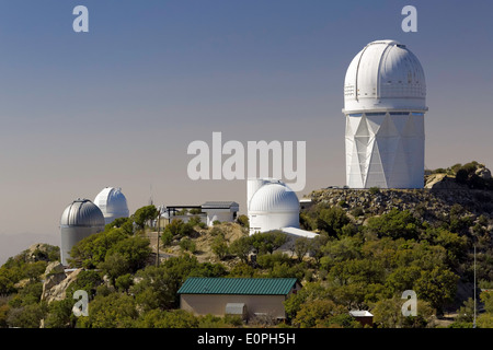 Sur les télescopes de l'Observatoire National de Kitt Peak, en Arizona Banque D'Images