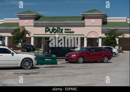 Publix Super marché alimentaire de la chaîne d'Épicerie situé à Leesburg, en Floride, USA Banque D'Images