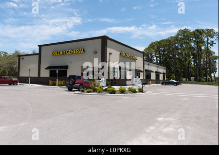 Dollar General situé sur la SR441 à Leesburg, Florida USA Banque D'Images