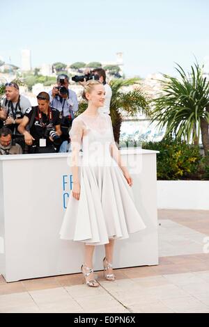 Cannes, France. 18 mai, 2014. Jess Isabelle Zerrouk Bureau La disparition d'Eleanor Rigby call.Festival de Cannes 2014.Cannes, France.18 Mai 2014. Credit : Roger Harvey/Globe Photos/ZUMAPRESS.com/Alamy Live News Banque D'Images